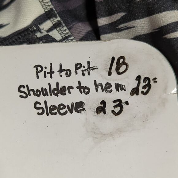 FILA Sport Gray Camo Pull Over 1/4 Zip Kangaroo Pocket Woman's Small Athletic - Picture 15 of 16